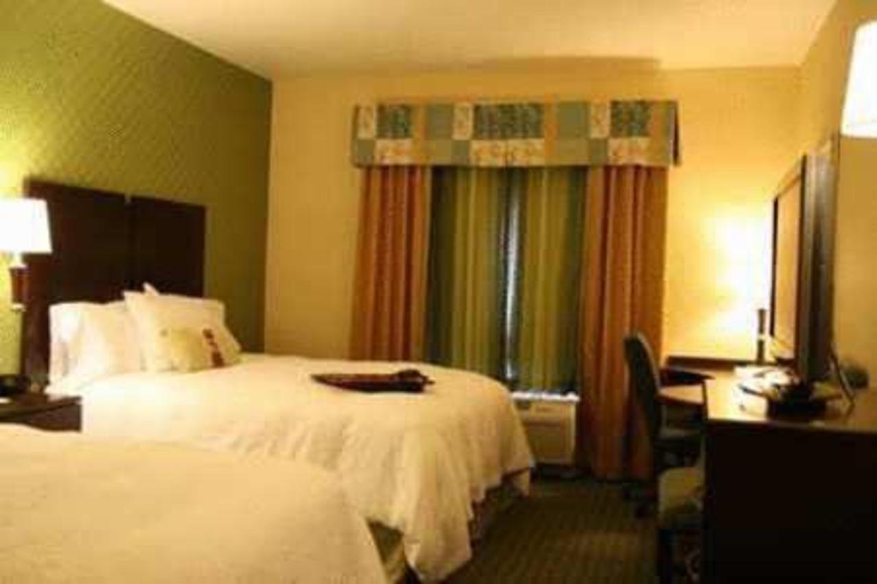 Hampton Inn Brentwood Exterior foto